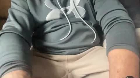 Snapshot of stroking33again chatting on 11/25/25, 02:06 stroking33again online show from 11/25/25, 02:06