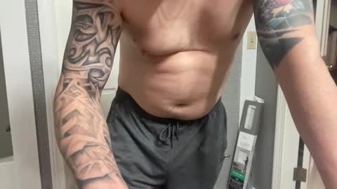 Snapshot of stroking33again chatting on 06/01/26, 01:57 stroking33again online show from 06/01/26, 01:57