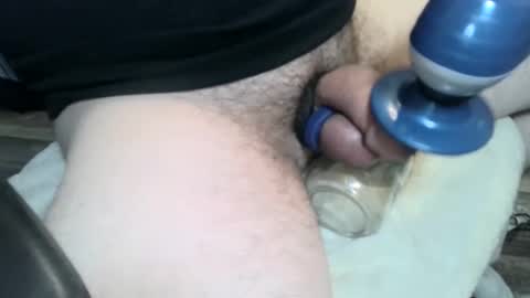 Snapshot of strokingmymeat336 chatting on 12/15/24, 04:37 strokingmymeat336 online show from 12/15/24, 04:37