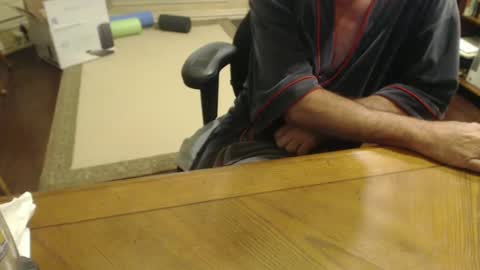 stromg2000 online show from 12/11/24, 03:58