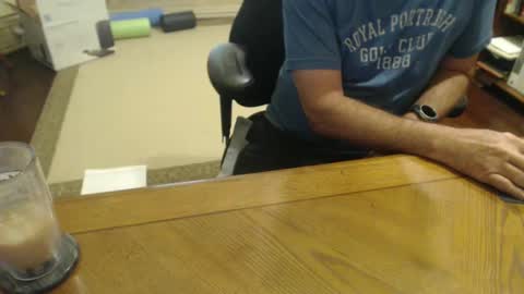 stromg2000 online show from 12/30/24, 05:55