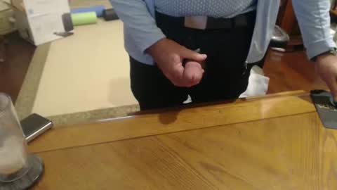 stromg2000 online show from 12/31/24, 06:46