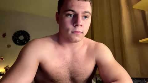 Snapshot of strong_baby chatting on 12/21/25, 07:54 Strong Baby online show from 12/21/25, 07:54