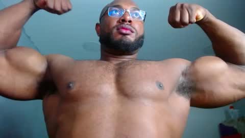 Snapshot of strong_george1 chatting on 12/24/24, 06:17 strong_george1 online show from 12/24/24, 06:17