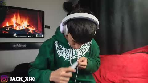 Snapshot of strong_jackxxx chatting on 11/08/25, 03:39 Daddy Jack online show from 11/08/25, 03:39