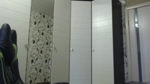 Alex online show from 12/01/25, 09:58