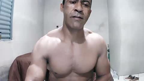 Snapshot of strongdaddyfantastic chatting on 04/21/26, 12:01 strongdaddyfantastic online show from 04/21/26, 12:01