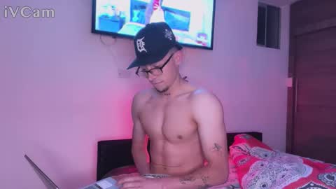 Snapshot of stronghardlatino chatting on 10/10/25, 01:04 stronghardlatino online show from 10/10/25, 01:04