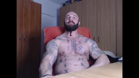 Snapshot of strongivan chatting on 02/10/25, 07:28 StrongIvan online show from 02/10/25, 07:28