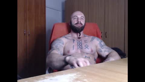 Snapshot of strongivan chatting on 03/12/25, 05:24 StrongIvan online show from 03/12/25, 05:24