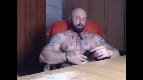 Snapshot of strongivan chatting on 09/15/25, 06:19 StrongIvan online show from 09/15/25, 06:19