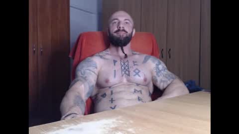 Snapshot of strongivan chatting on 09/22/25, 06:04 StrongIvan online show from 09/22/25, 06:04