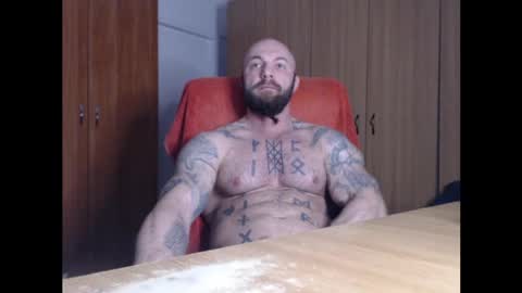 Snapshot of strongivan chatting on 04/01/26, 04:13 StrongIvan online show from 04/01/26, 04:13