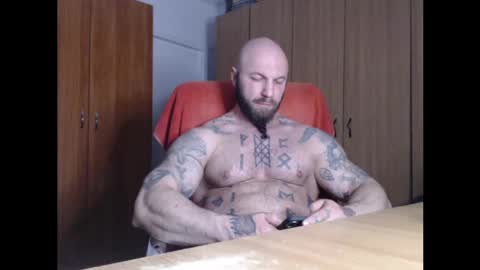 Snapshot of strongivan chatting on 04/02/26, 06:38 StrongIvan online show from 04/02/26, 06:38