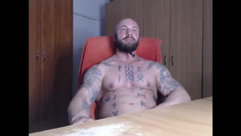 Snapshot of strongivan chatting on 04/13/26, 06:02 StrongIvan online show from 04/13/26, 06:02