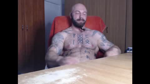 Snapshot of strongivan chatting on 05/21/26, 04:41 StrongIvan online show from 05/21/26, 04:41