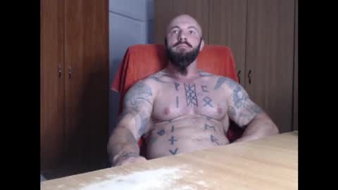 Snapshot of strongivan chatting on 06/08/26, 04:13 StrongIvan online show from 06/08/26, 04:13