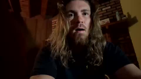 Snapshot of strumie3534336684 chatting on 10/19/25, 02:23 strumie3534336684 online show from 10/19/25, 02:23