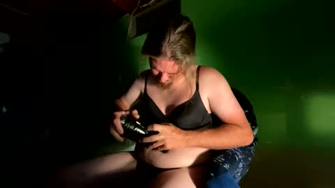 Snapshot of strumie3534336684 chatting on 05/15/26, 11:34 strumie3534336684 online show from 05/15/26, 11:34
