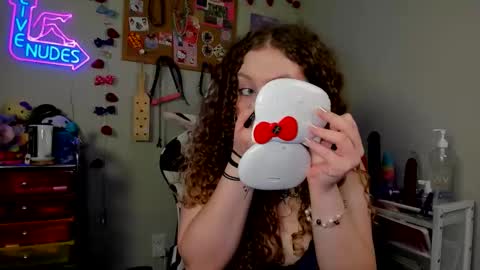 Strwbby online show from 04/16/26, 01:50