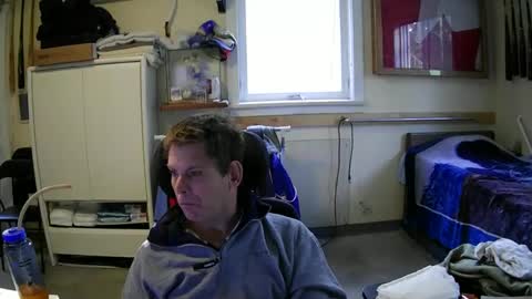 Snapshot of stturbo chatting on 09/27/25, 01:27 stturbo online show from 09/27/25, 01:27