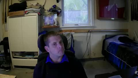 Snapshot of stturbo chatting on 10/21/25, 01:56 stturbo online show from 10/21/25, 01:56