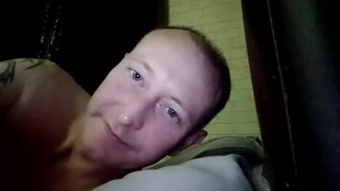 Snapshot of stu_art83 chatting on 05/08/26, 12:16 stu_art83 online show from 05/08/26, 12:16