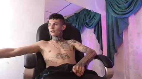 stuart_boy_ online show from 12/11/24, 08:47