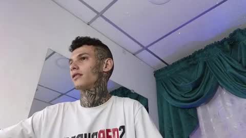 stuart_boy_ online show from 12/18/24, 03:58