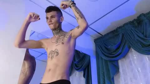 stuart_boy_ online show from 12/18/24, 07:26