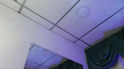 stuart_boy_ online show from 12/24/24, 09:17