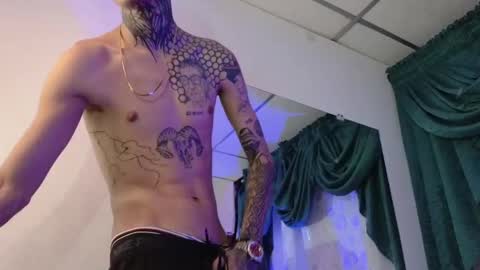 stuart_boy_ online show from 12/29/24, 08:44