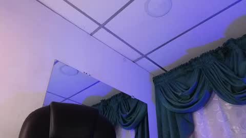 stuart_boy_ online show from 12/31/24, 06:16