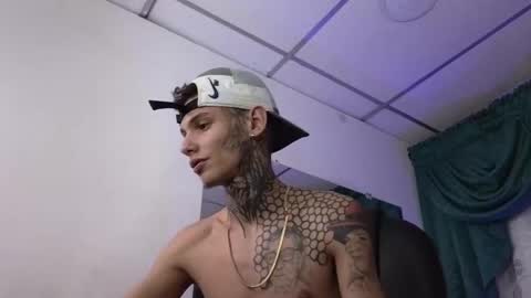 stuart_boy_ online show from 01/06/25, 06:14