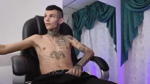 stuart_boy_ online show from 01/13/25, 08:05