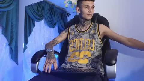 stuart_boy_ online show from 02/15/25, 03:52