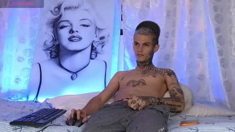 stuart_boy_ online show from 03/08/25, 02:08