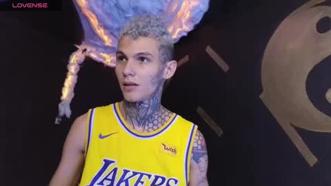 stuart_boy_ online show from 03/12/25, 10:39