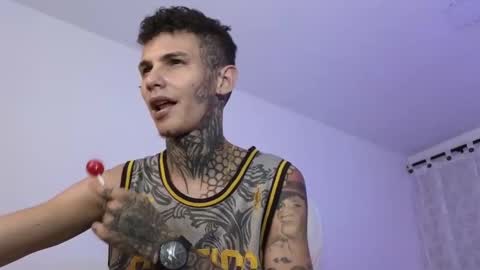 stuart_boy_ online show from 09/10/25, 02:22