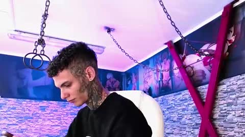 stuart_boy_ online show from 09/22/25, 03:19