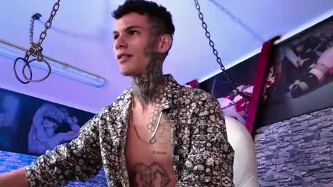 stuart_boy_ online show from 09/25/25, 04:16