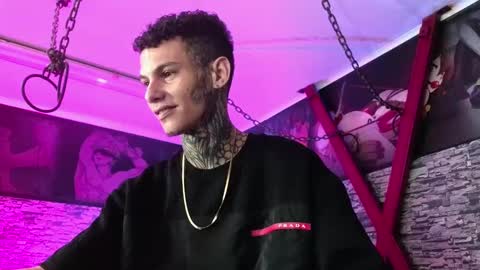 stuart_boy_ online show from 09/30/25, 03:11