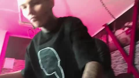 stuart_boy_ online show from 10/02/25, 02:29