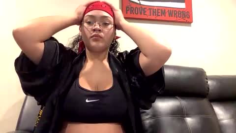 Snapshot of studanejalex chatting on 01/11/25, 01:06 Jae online show from 01/11/25, 01:06