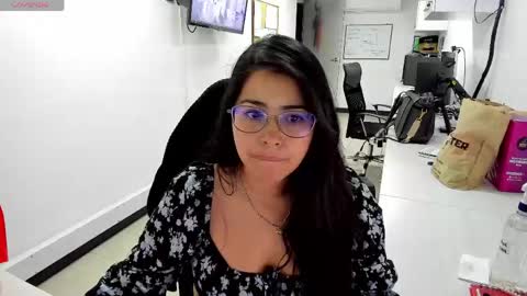 Snapshot of studcb_ chatting on 05/07/26, 01:00 studcb_ online show from 05/07/26, 01:00