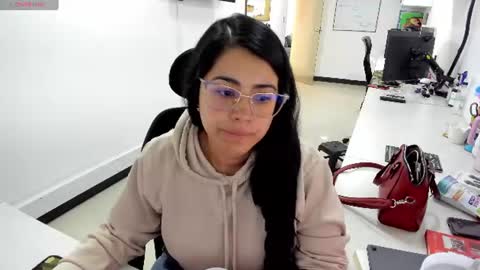 Snapshot of studcb_ chatting on 06/15/26, 08:22 studcb_ online show from 06/15/26, 08:22