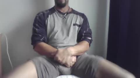 Snapshot of studdotcom chatting on 10/28/25, 11:03 Ero online show from 10/28/25, 11:03