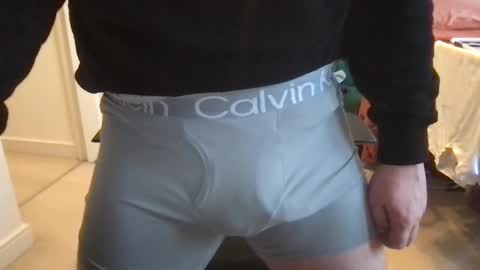 Snapshot of studentcuttwink chatting on 03/17/26, 07:44 British twink online show from 03/17/26, 07:44