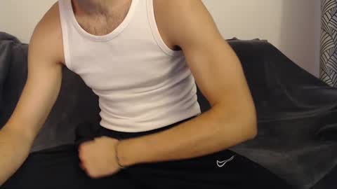 Snapshot of studfromparis chatting on 12/03/24, 12:27 Stud From Paris online show from 12/03/24, 12:27