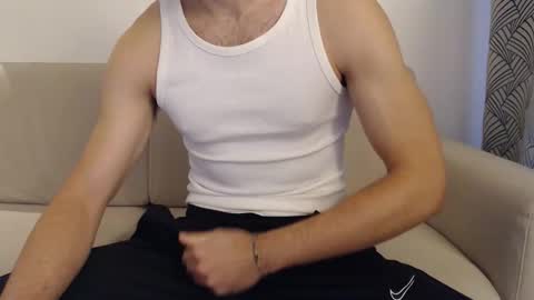 Stud From Paris online show from 10/23/25, 10:36